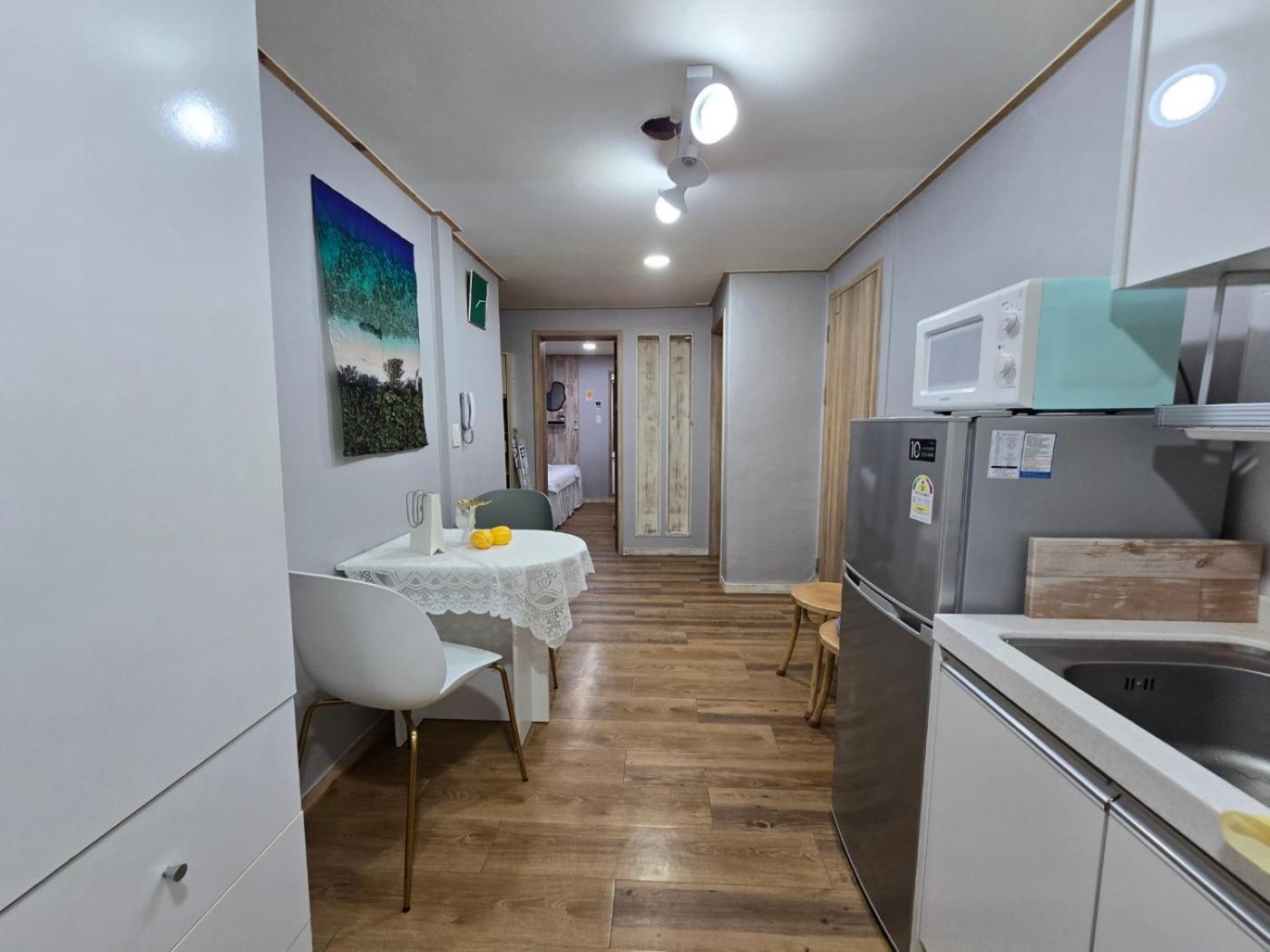 Hongdae Guest House Room#G#E#D#R#M Seoul Exterior photo